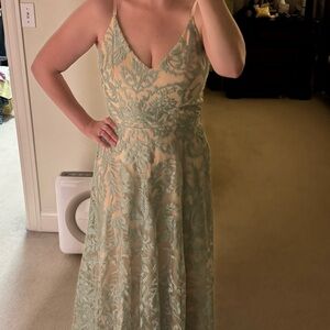 Green Maxi Sundress with Spaghetti Straps for Cocktail Events
